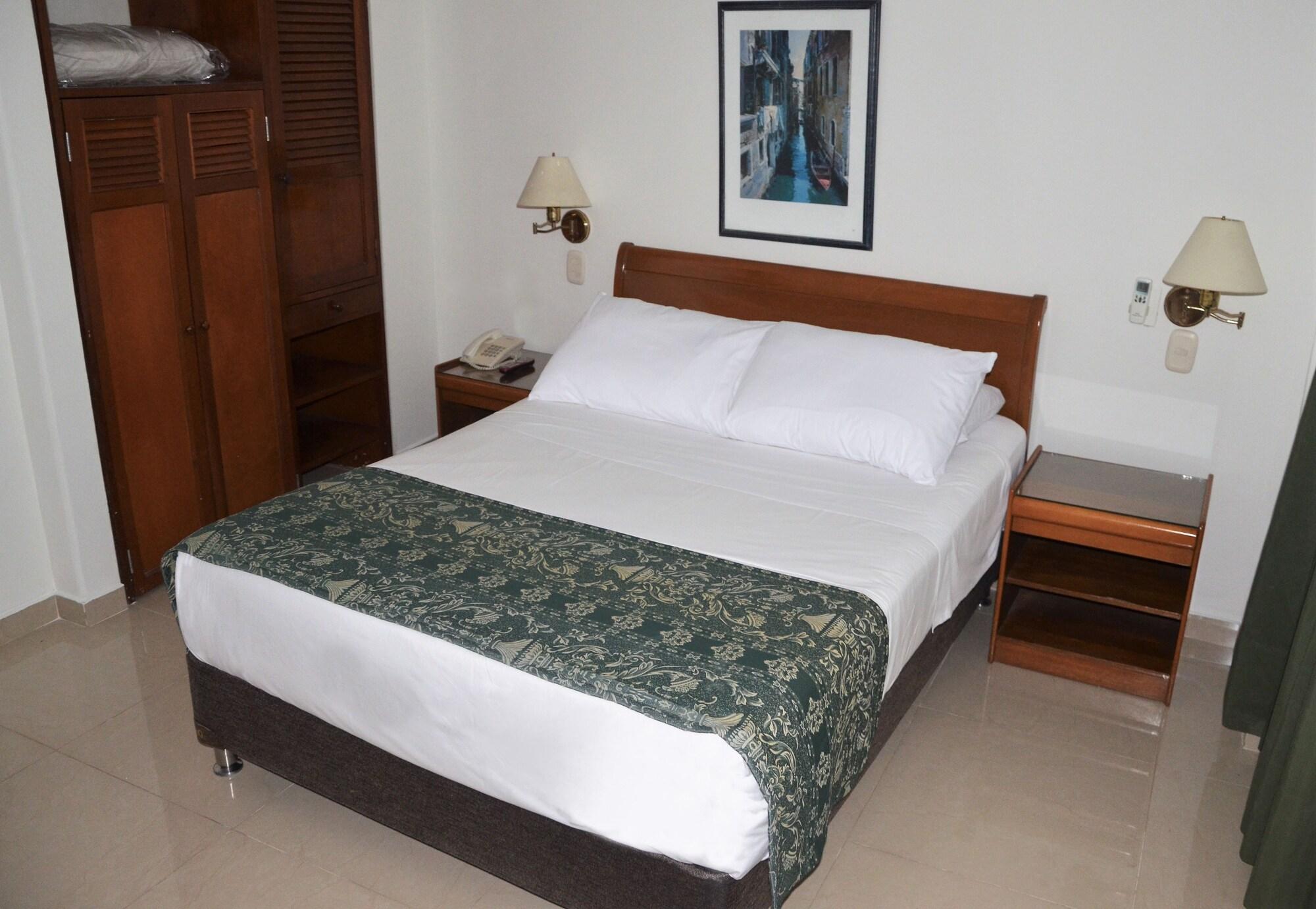 Hotel Villavicencio Plaza Bagian luar foto
