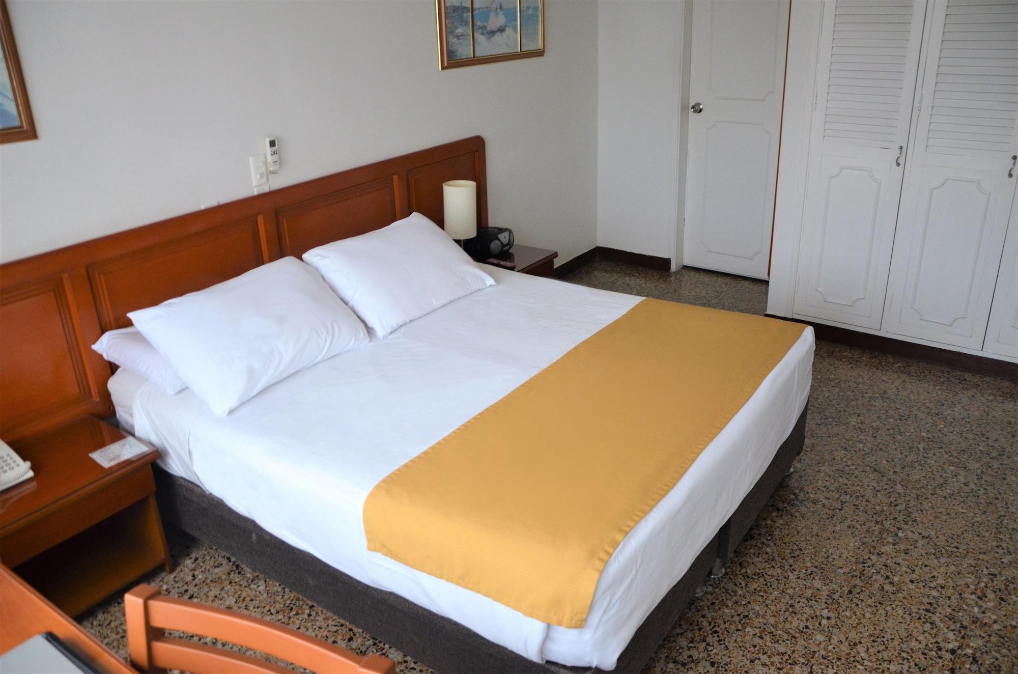 Hotel Villavicencio Plaza Bagian luar foto