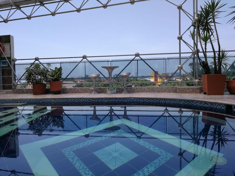 Hotel Villavicencio Plaza Bagian luar foto