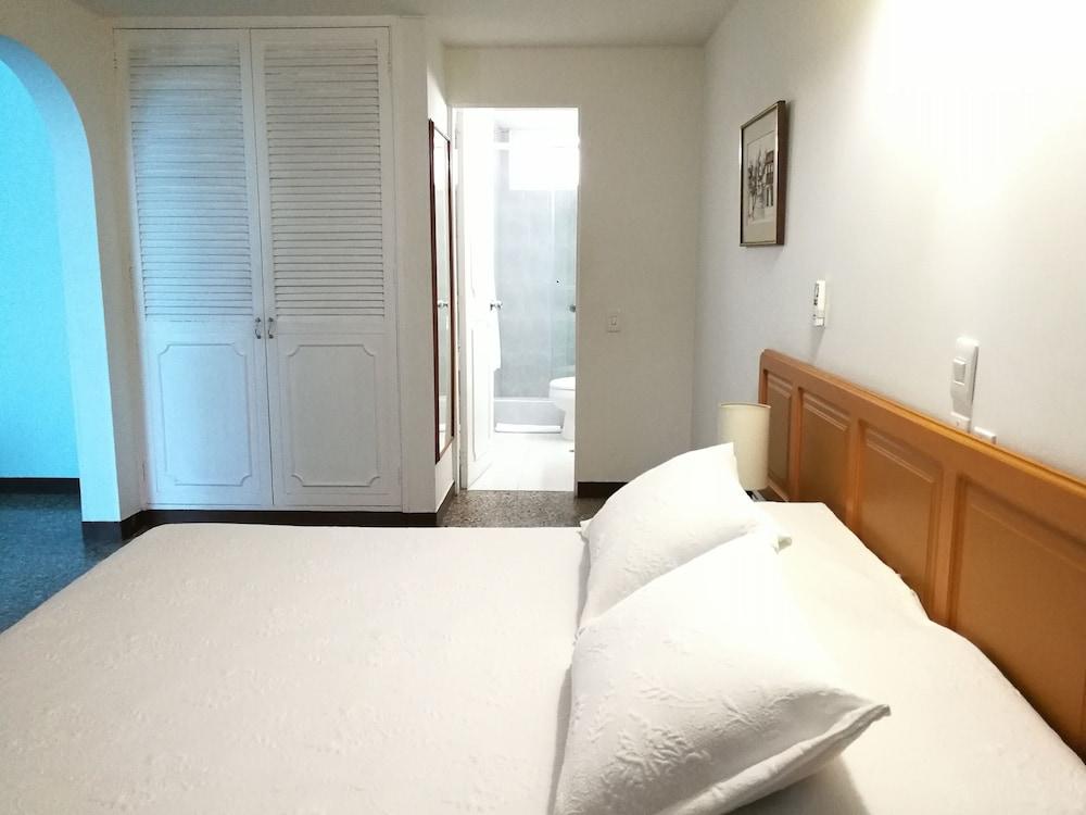 Hotel Villavicencio Plaza Bagian luar foto